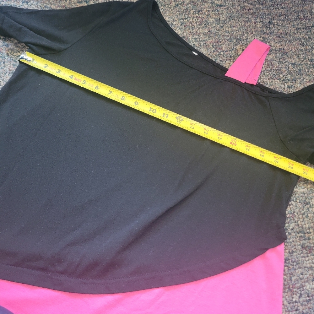 Women’s Cold Shoulder Black Top with Pink Accent - Picture 6 of 7